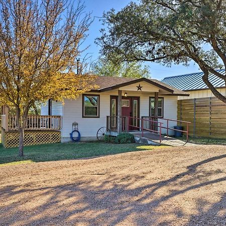 Cozy Fredericksburg Studio Near Wineries! Extérieur photo