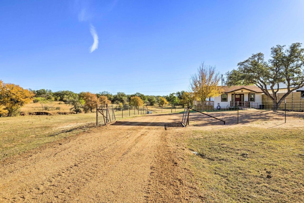 Cozy Fredericksburg Studio Near Wineries! Extérieur photo